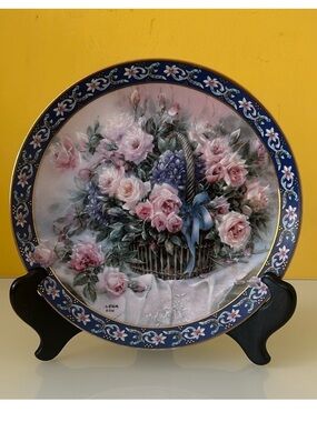 Vintage W.S. George Fine China Collectors Plate "Roses" Lena Liu #12571 U